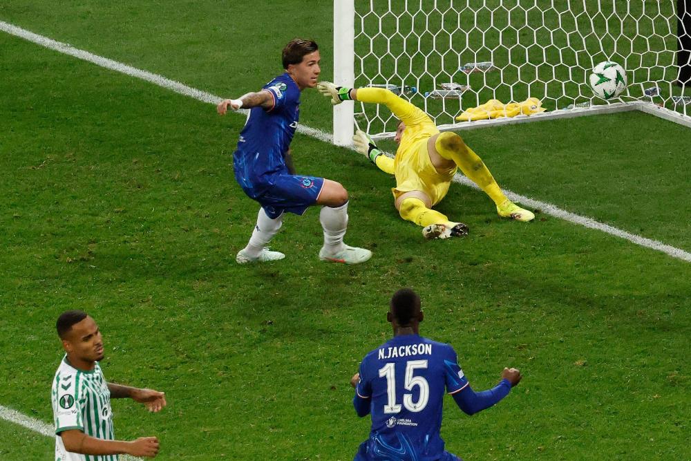 欧冠联赛阶段第5轮 利物浦 1-4 PSV埃因霍温